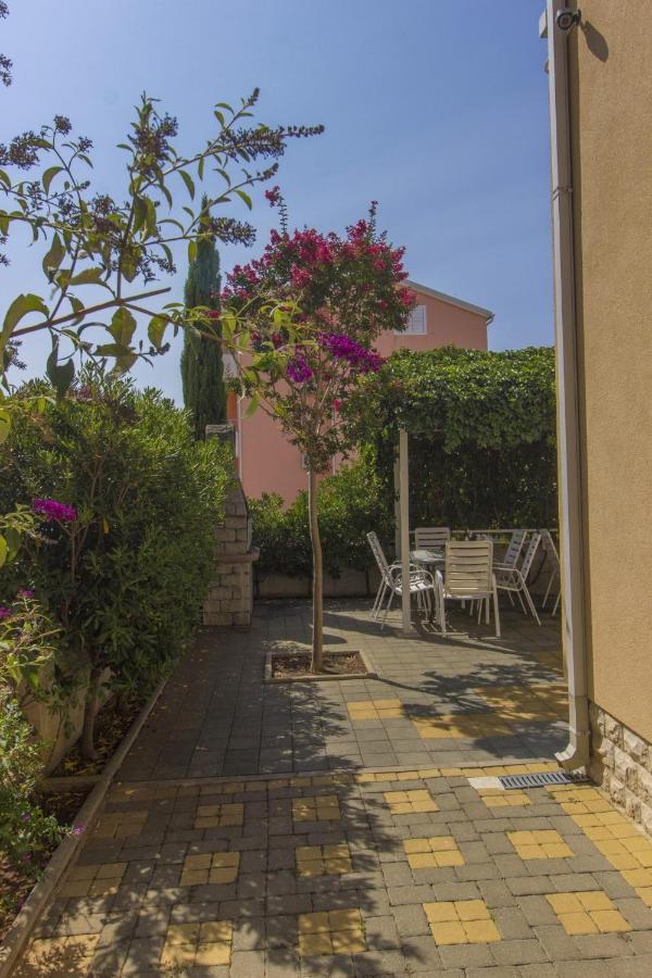 Apartments Dalibor Vodice Ngoại thất bức ảnh
