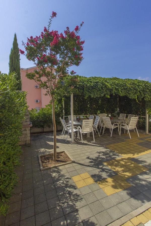 Apartments Dalibor Vodice Ngoại thất bức ảnh