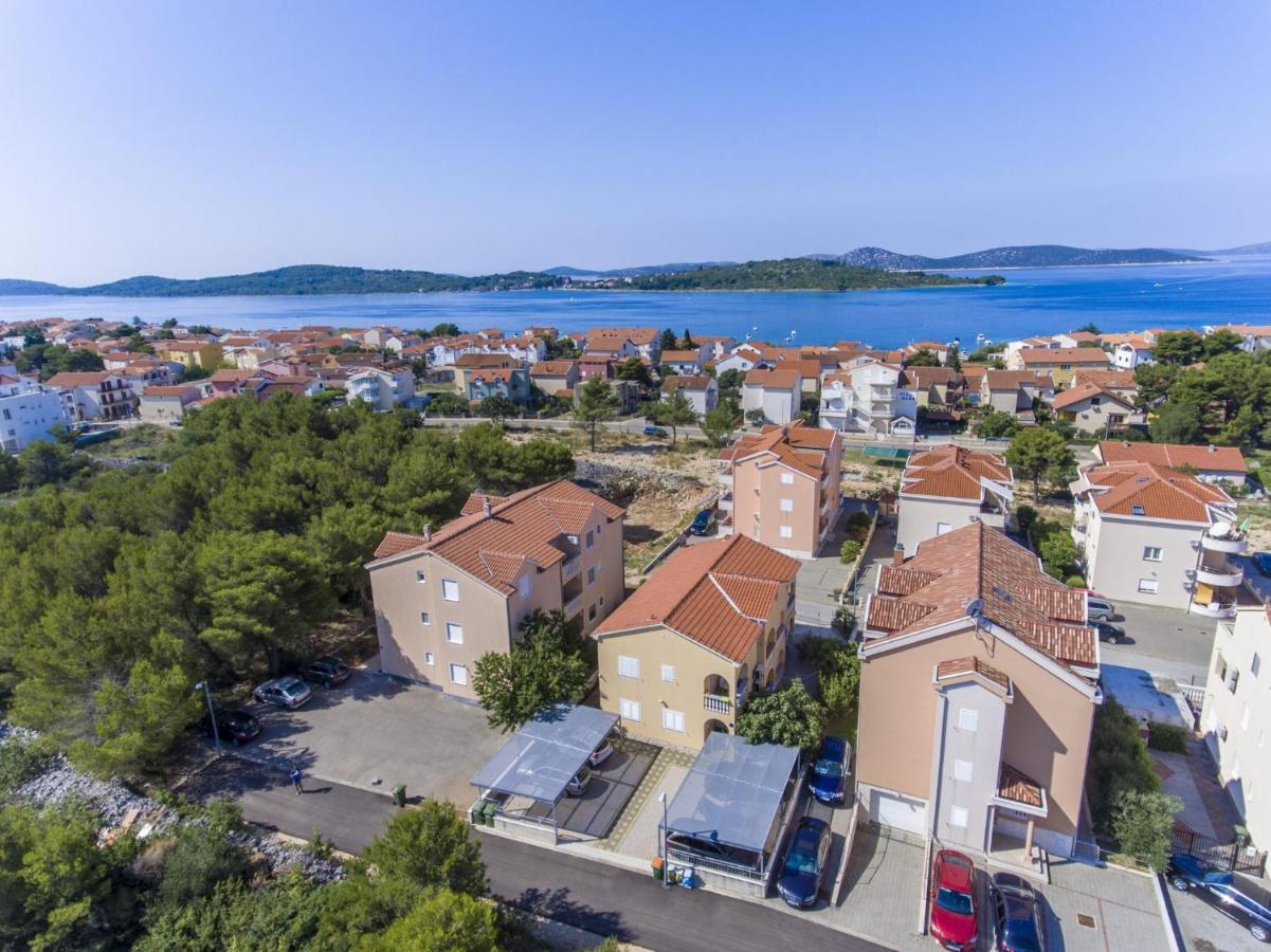 Apartments Dalibor Vodice Ngoại thất bức ảnh