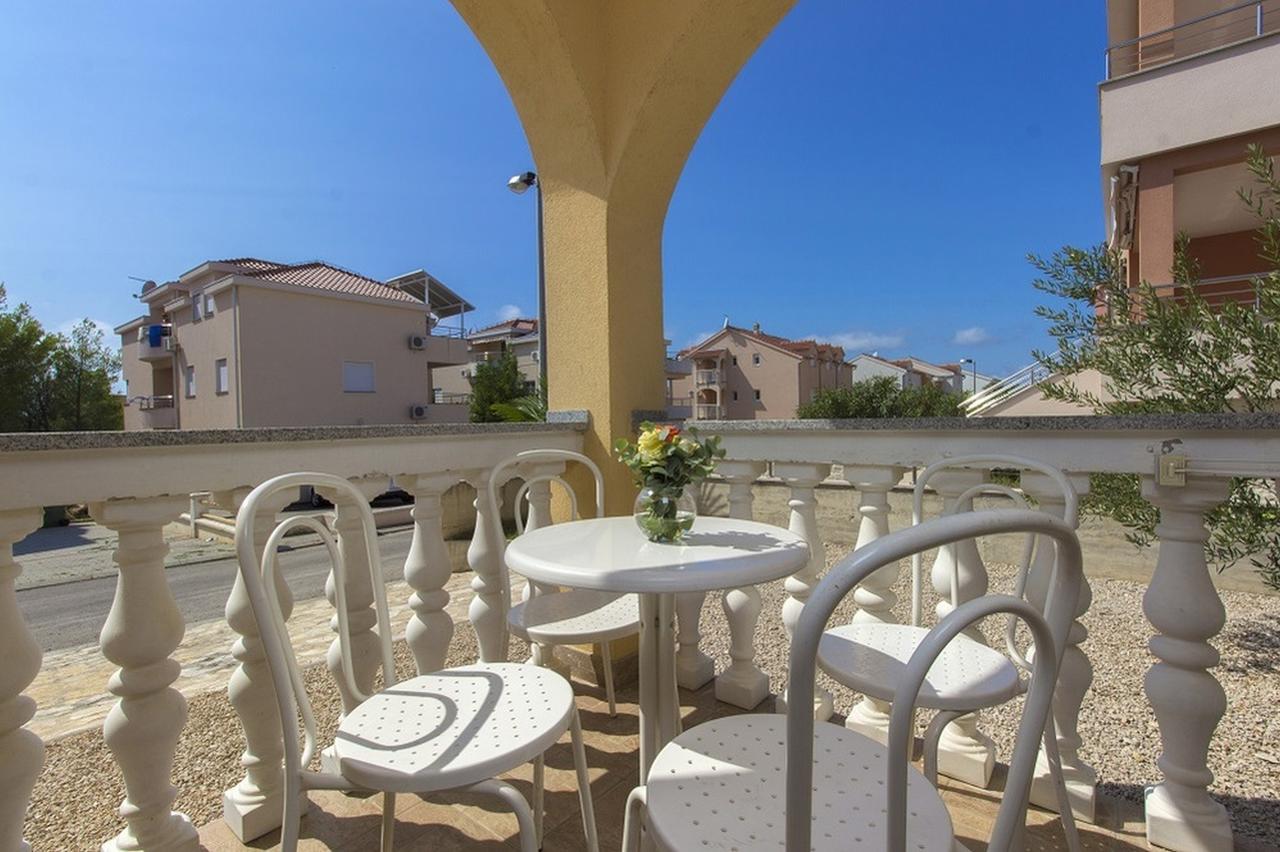 Apartments Dalibor Vodice Ngoại thất bức ảnh