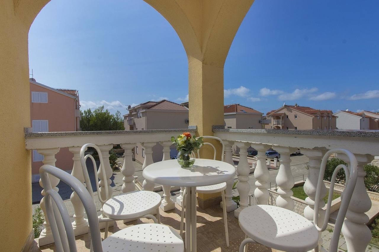 Apartments Dalibor Vodice Ngoại thất bức ảnh