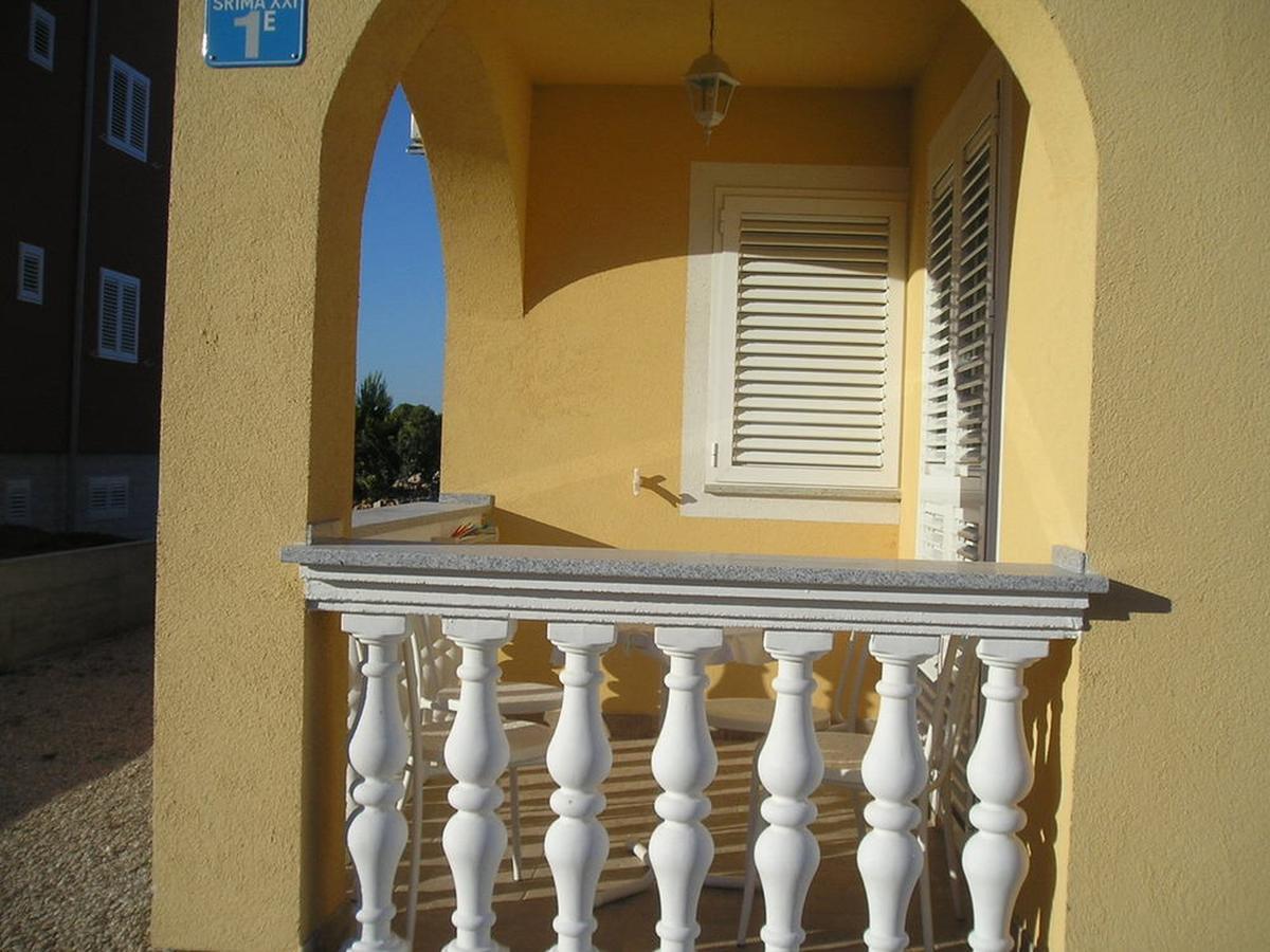 Apartments Dalibor Vodice Ngoại thất bức ảnh