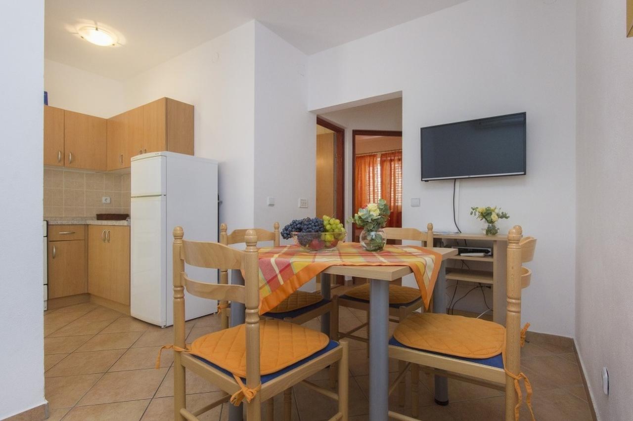 Apartments Dalibor Vodice Ngoại thất bức ảnh