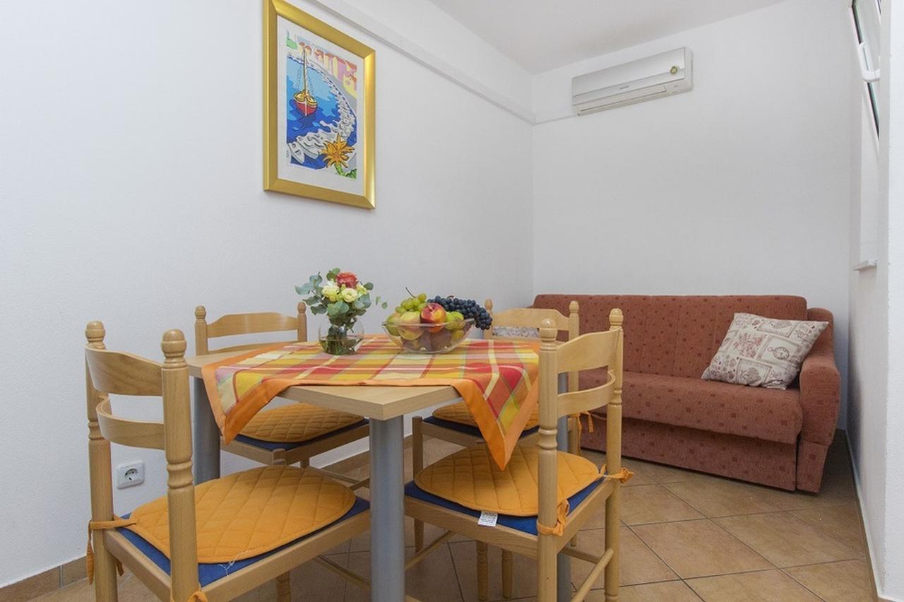 Apartments Dalibor Vodice Ngoại thất bức ảnh