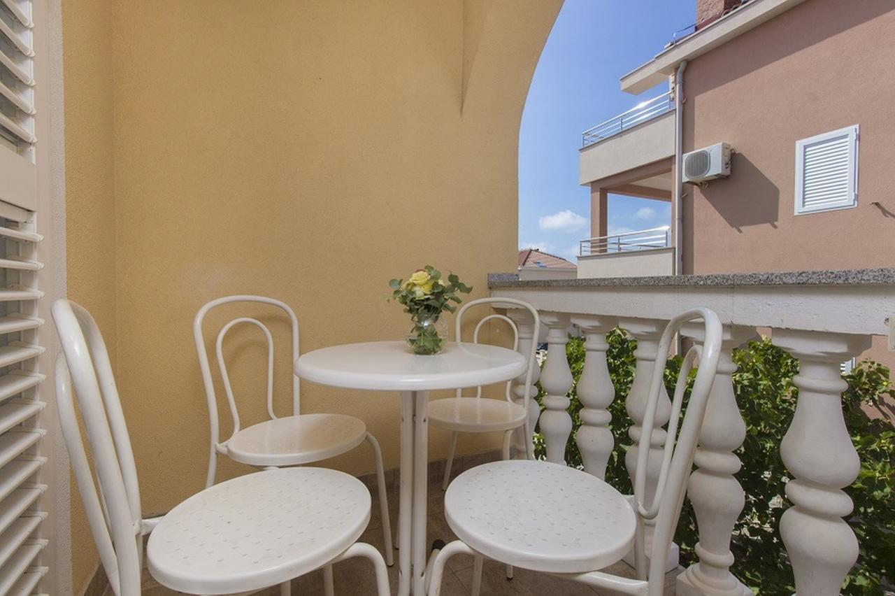 Apartments Dalibor Vodice Ngoại thất bức ảnh